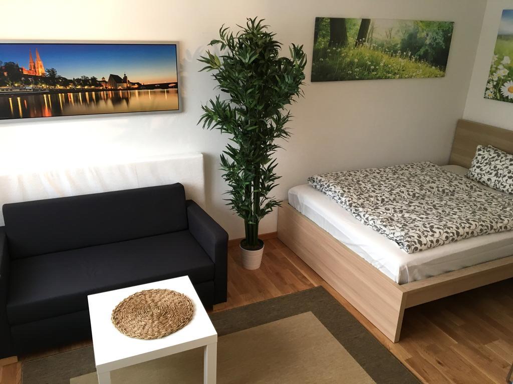 Apartment Flowerside Ratisbona Esterno foto